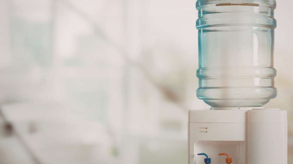 dispensadores de agua en espacios coworking madrid